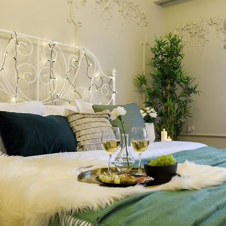 Cozy Studio Overlooking The Old Town Bucarest Extérieur photo